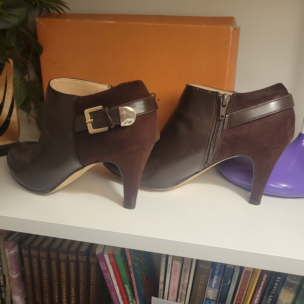 Unisa Brown Heeled Boots Stylish and Versatile